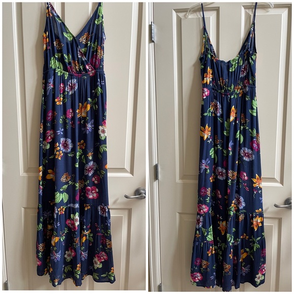 Blue floral maxi dress NWT - Picture 5 of 7